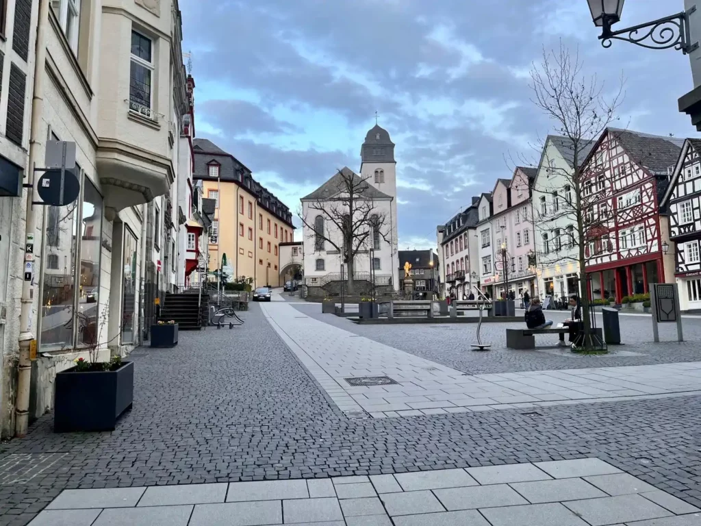 Versicherungsmakler Hachenburg – Versicherungen für Privat & Gewerbe