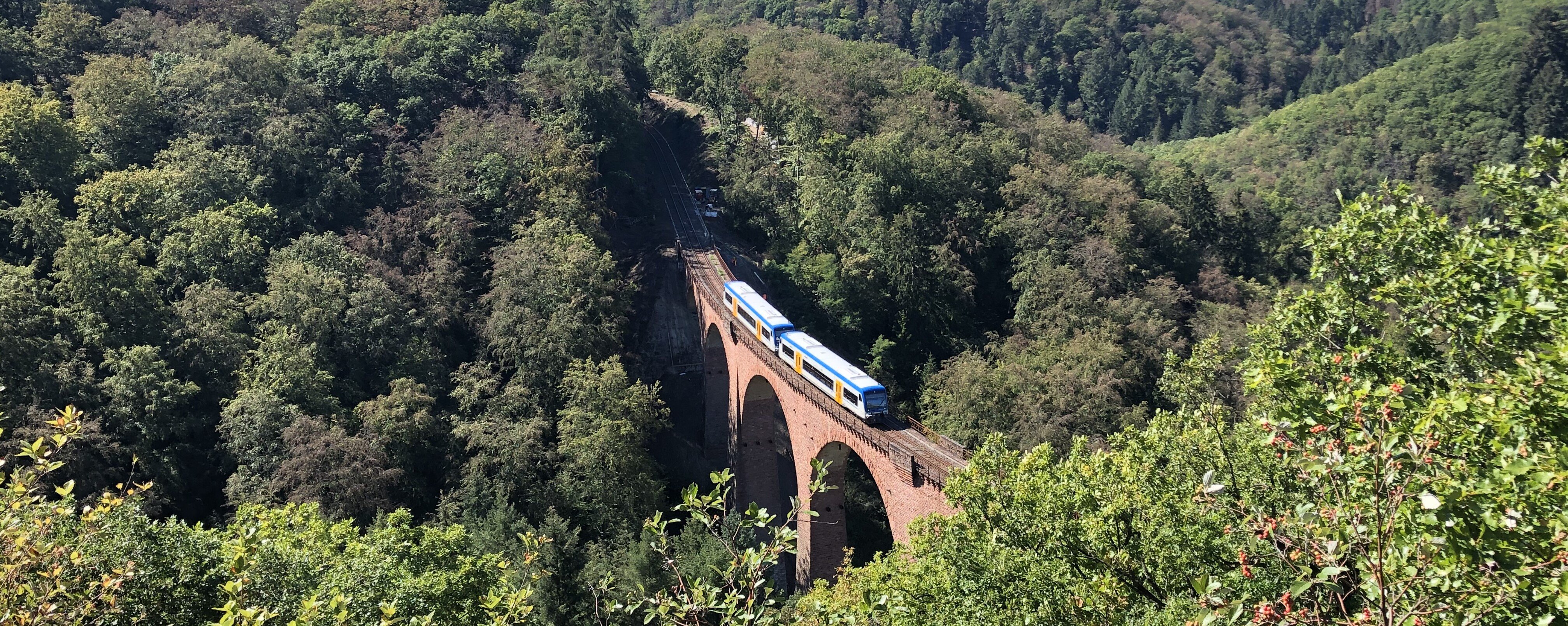 Viadukt Hunsrückbahn, Emmelshausen, Liesenfelder Hütte, BENDER FINANZKONZEPTE, JANNIK BENDER