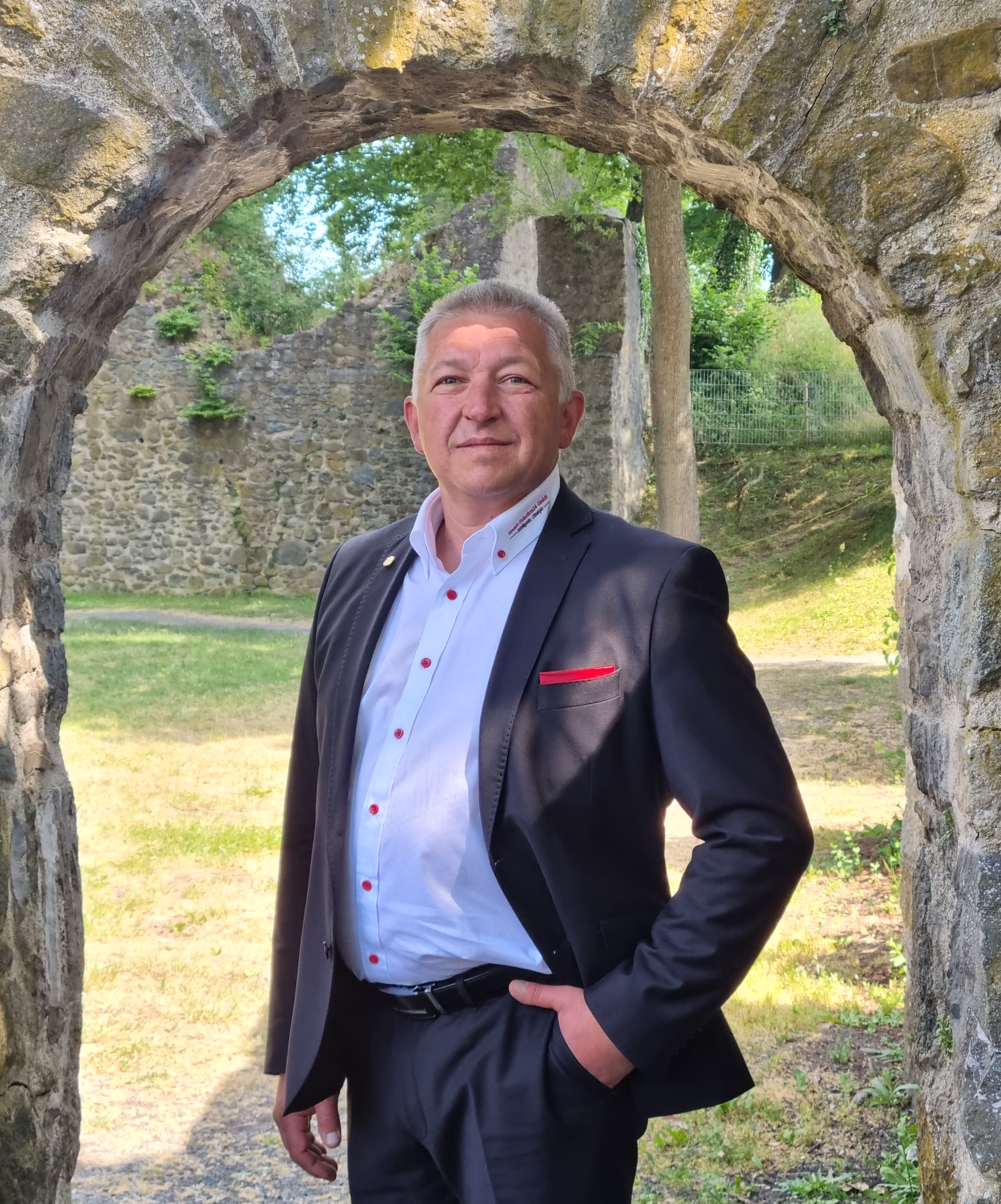 Porträtfoto von Anatoli Kary